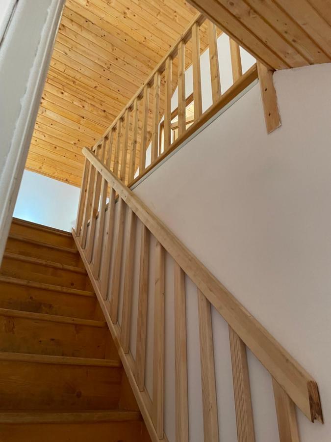 Appartement Londof Housing City Center Braşov Extérieur photo
