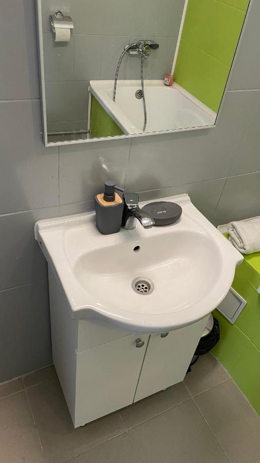 Appartement Londof Housing City Center Braşov Extérieur photo