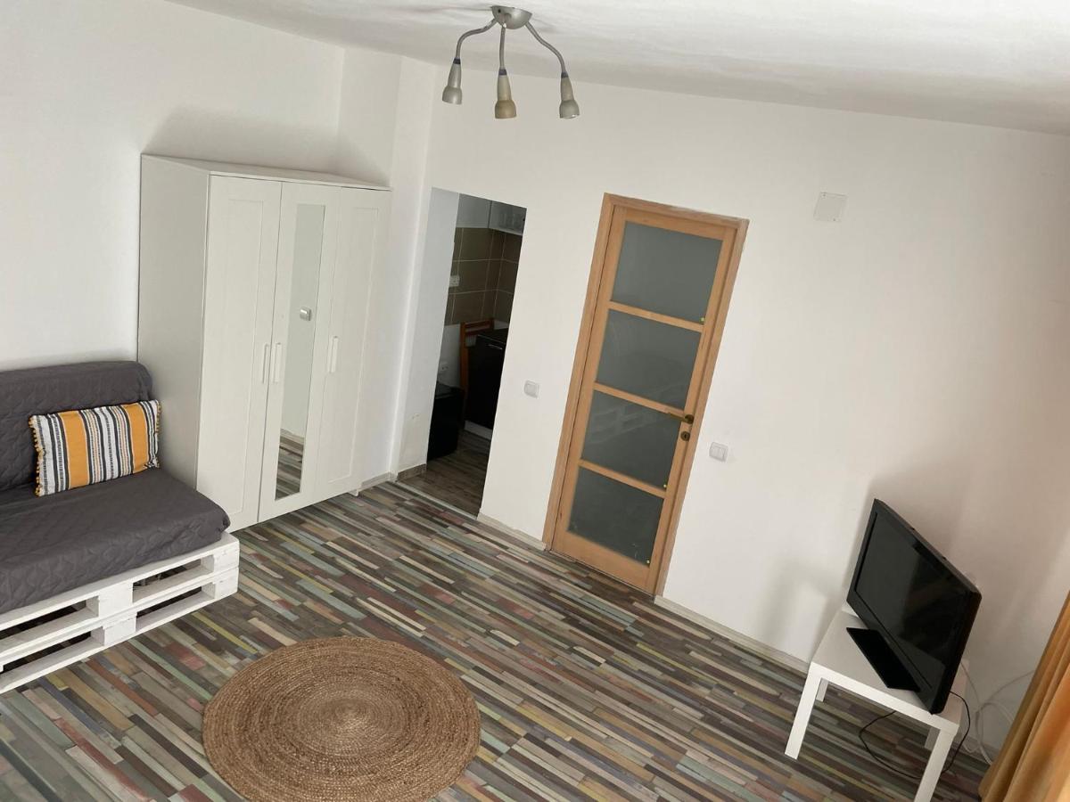 Appartement Londof Housing City Center Braşov Extérieur photo