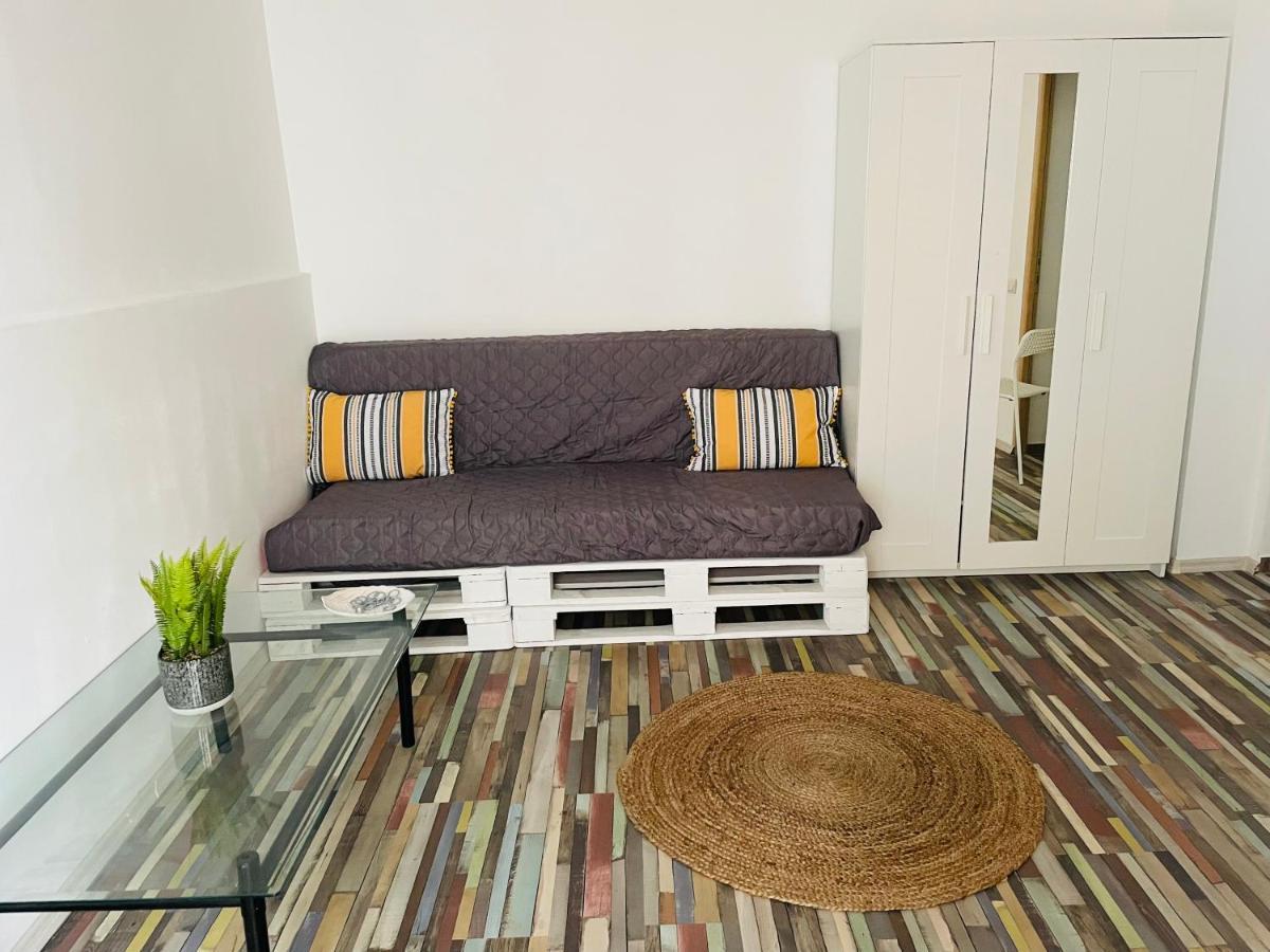 Appartement Londof Housing City Center Braşov Extérieur photo